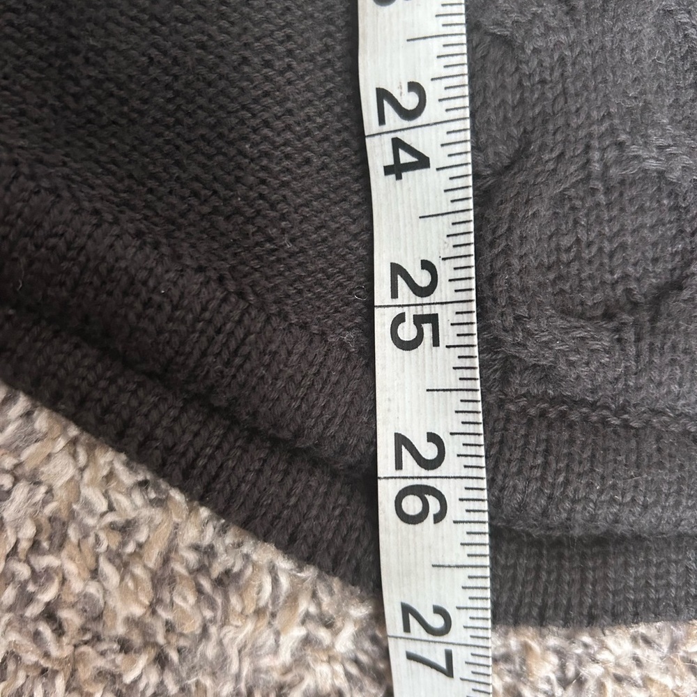L.L. Bean Women’s Black Cable Knit Turtle Neck Sweater Size Medium - Picture 8 of 9